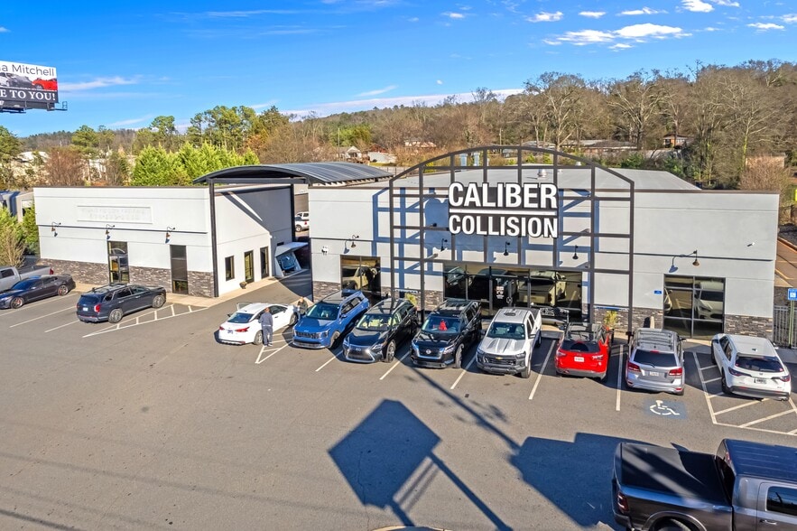 More Photos Of 118 S Morningside Dr, Cartersville Auto Repair For Sale