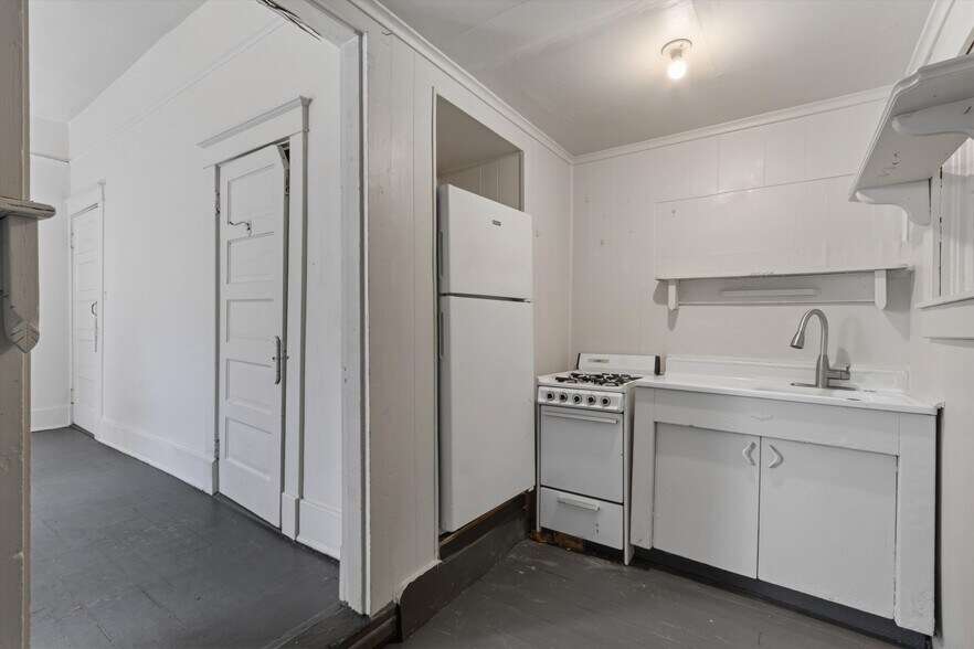 More Photos Of 2053 Linden Ave, Memphis Apartments For Sale