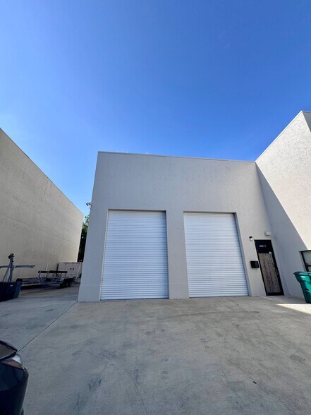 More Photos Of 1989 Trade Center Way, Naples Warehouse For Sale