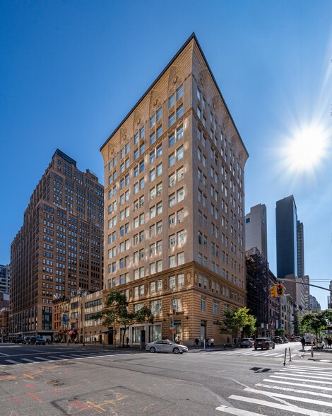 More Photos Of 245 Seventh Ave, New York Apartments For Lease