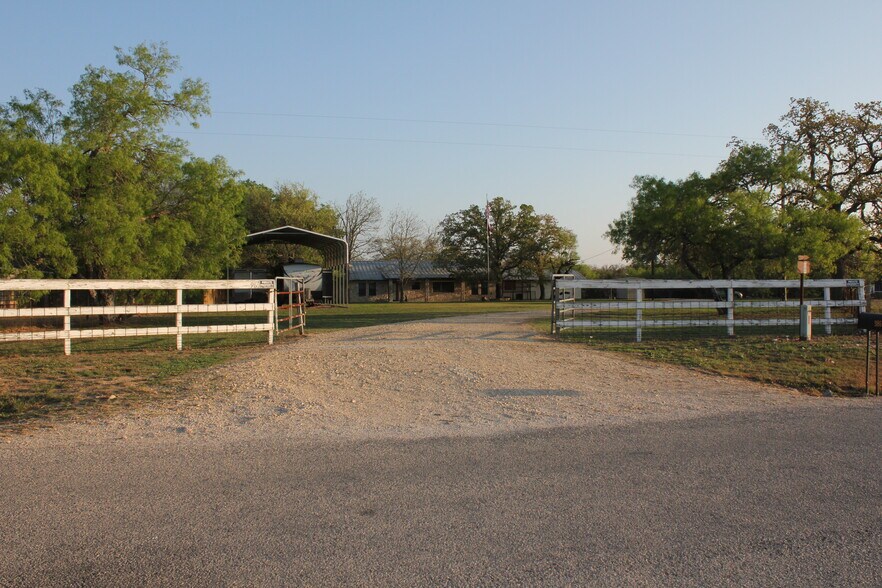 More Photos Of 986 Shiloh Rd, Bastrop Land For Sale