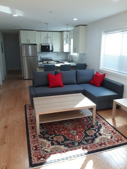 More Photos Of 1628 Tyler St, Berkeley Apartments For Sale