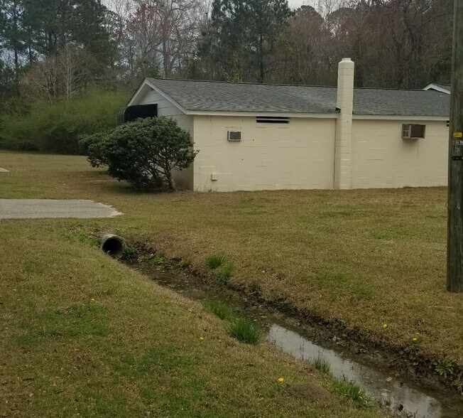 More Photos Of 3307 Sam W Dr ave, Conway Flex For Sale