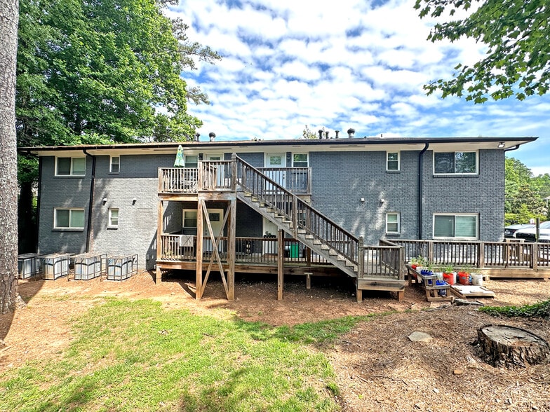 More Photos Of 2331 Peachwood Cir NE, Atlanta Apartments For Sale