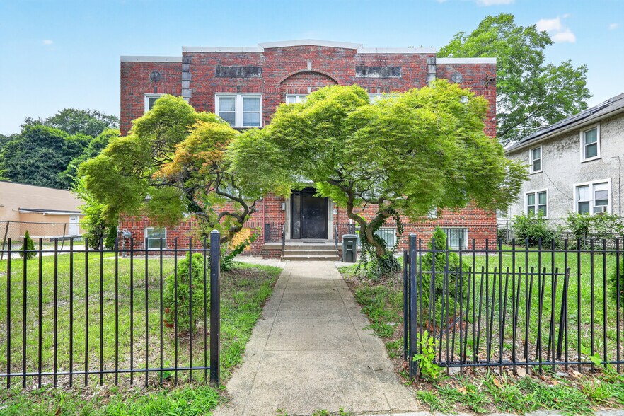 More Photos Of 3639 Martin Luther King Jr. Ave SE, Washington Apartments For Sale