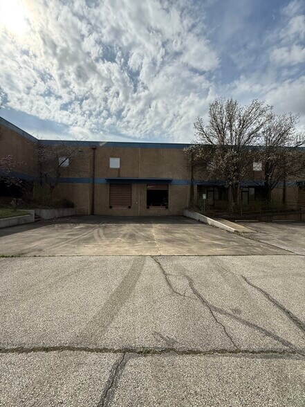 More Photos Of 4161 Getwell Rd, Memphis Warehouse For Sale