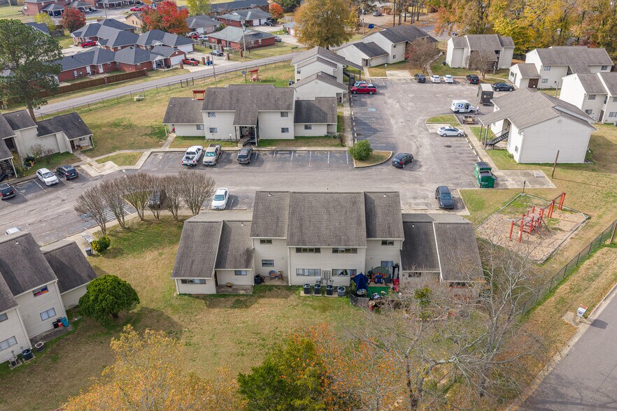 More Photos Of 401 N Cumberland Ave, Russellville Apartments For Sale