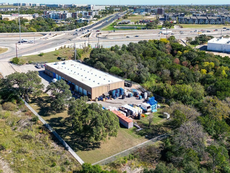More Photos Of 505 Yager Ln W, Austin Warehouse For Lease