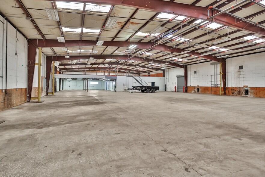 More Photos Of 1207 N Fm 3083 Rd, Conroe Distribution For Sale