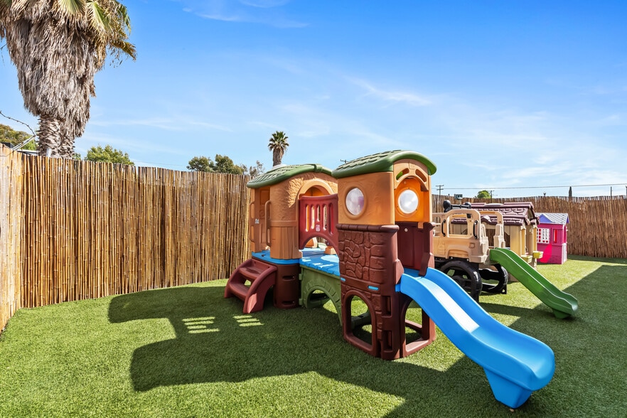 More Photos Of 2366 Main St, Ramona Office For Sale