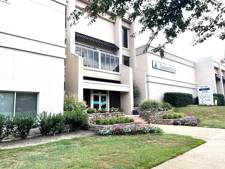 Primary Photo Of 431 W Main St, Tupelo Office For Lease