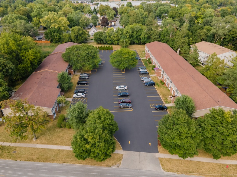 More Photos Of 604-620 E Grant Hwy, Marengo Apartments For Sale