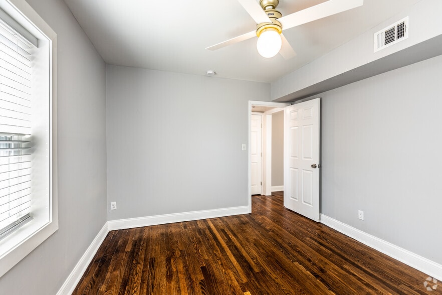 More Photos Of 3457 Holmes St, Kansas City Apartments For Sale