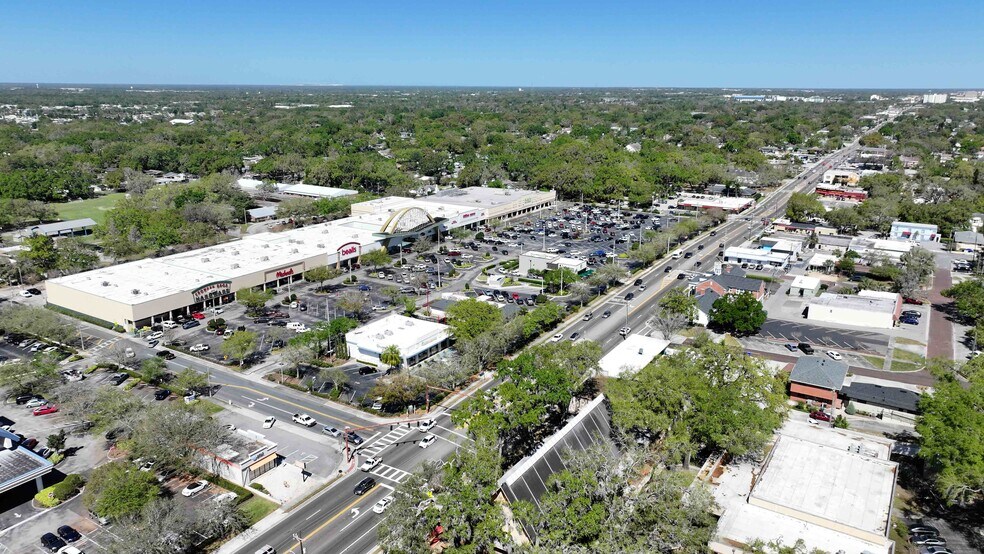 More Photos Of 119-121 Allamanda Dr, Lakeland Freestanding For Sale