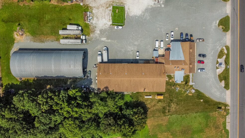 More Photos Of 16552 General Puller Hwy, Deltaville Specialty For Sale