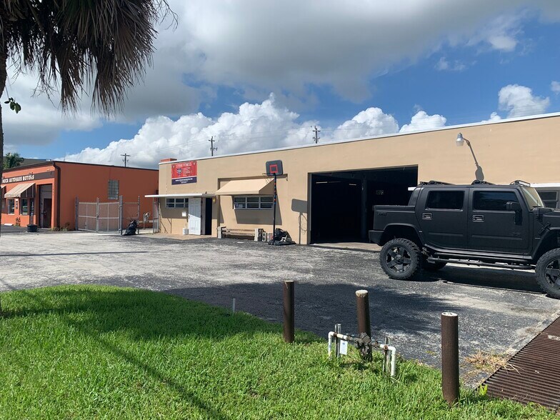 More Photos Of 1501 NW 1st Ct, Boca Raton Light Distribution For Lease