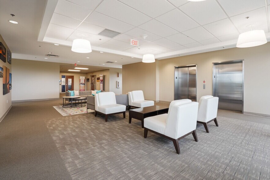 More Photos Of 350 W Wilson Bridge Rd, Worthington Medical For Lease