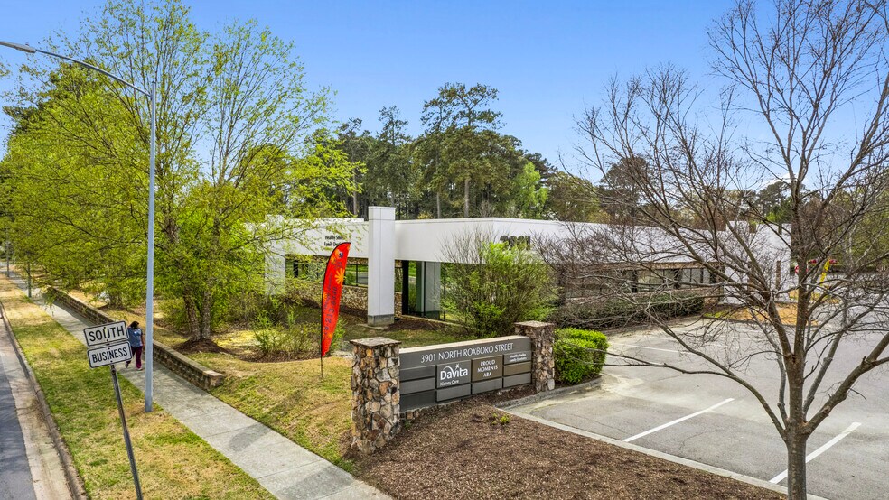 More Photos Of 3901 N Roxboro Rd, Durham Medical For Sale