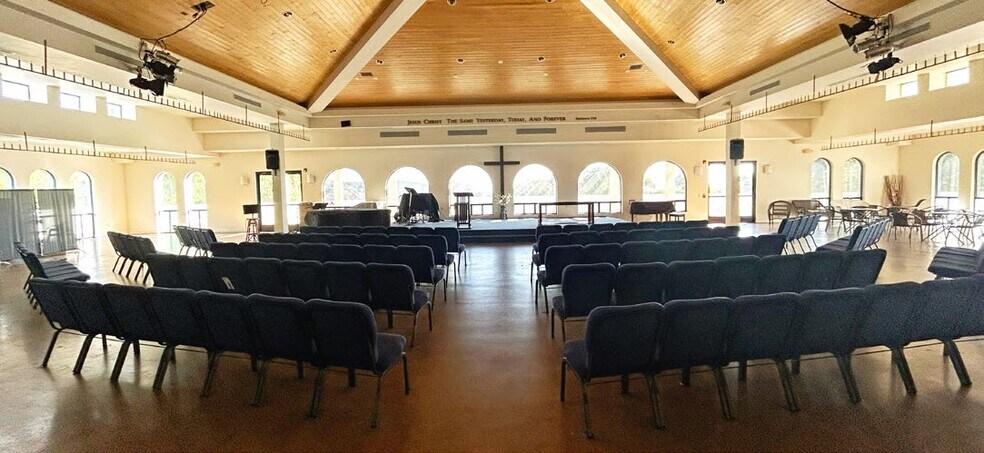 More Photos Of 6551 Soledad Mountain Rd, La Jolla Religious Facility For Lease
