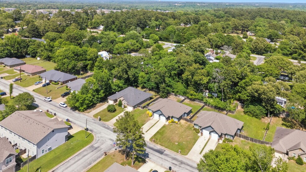 More Photos Of 16087 Echo Glen Dr, Tyler Apartments For Sale