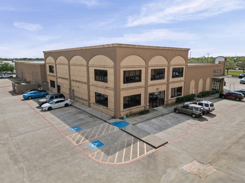More Photos Of 9223 Broadway St, Pearland Unknown For Lease