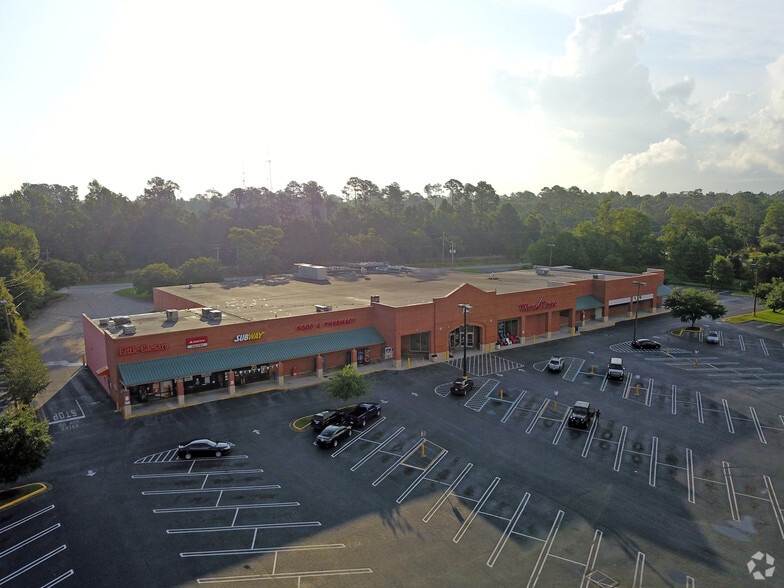 More Photos Of 1550 S Highway 29, Cantonment General Retail For Lease