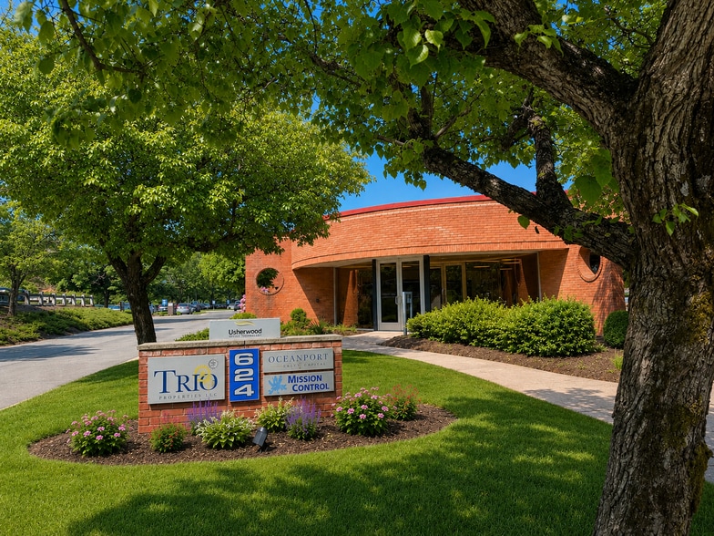 Primary Photo Of 624 Hebron Ave, Glastonbury Freestanding For Lease