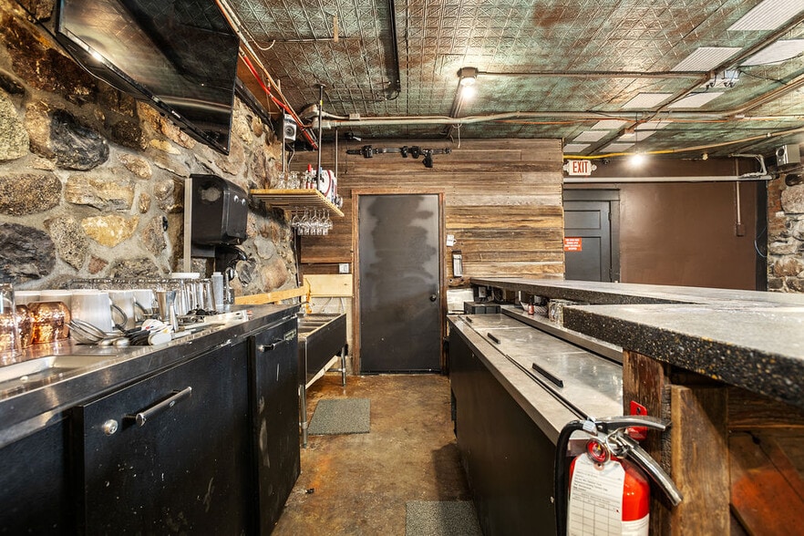 More Photos Of 23 Main St S, Minot General Retail For Lease