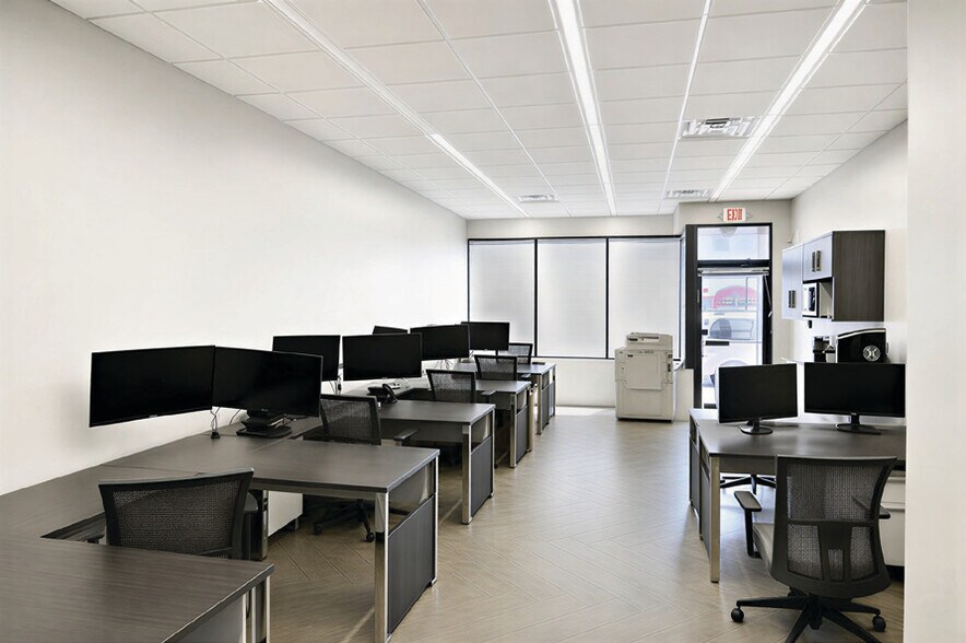 More Photos Of 426 Clifton Ave, Lakewood Office For Sale