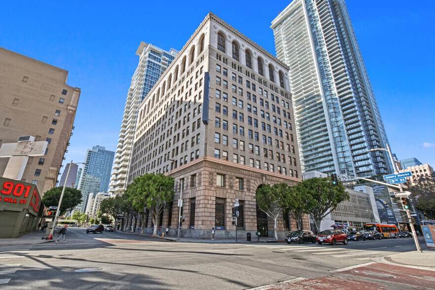 More Photos Of 315 W 9th St, Los Angeles Office For Lease