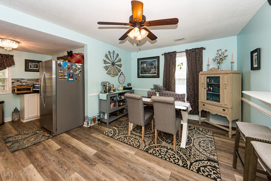 More Photos Of 111 Heatley St, Moncks Corner Medical For Sale