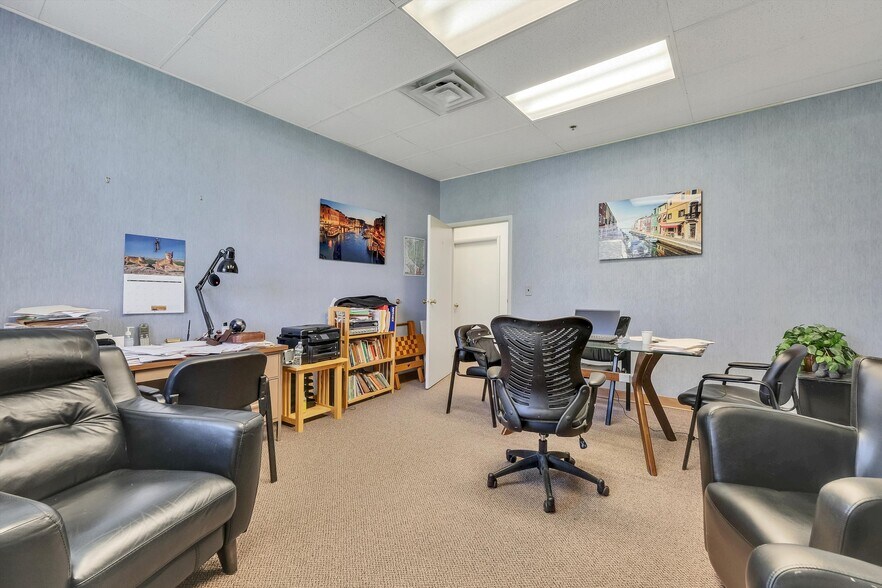 More Photos Of 1607 Route 300, Newburgh Office For Lease