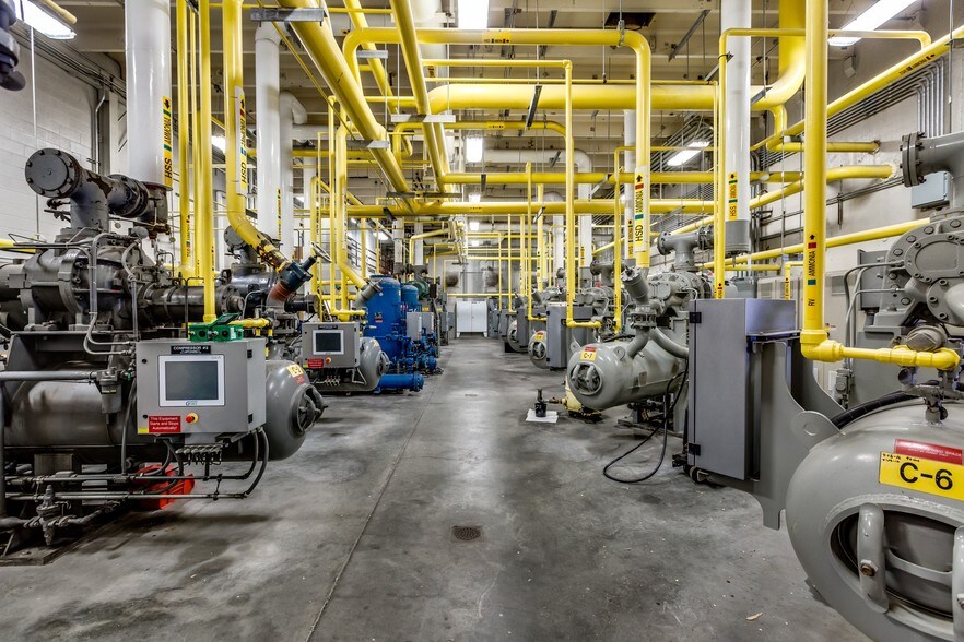 More Photos Of 430 7th Ave S, Buhl Manufacturing For Lease