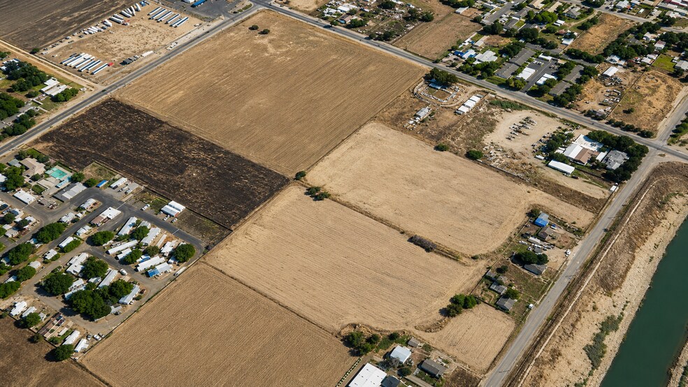 More Photos Of 1367 N Marks Ave, Fresno Land For Sale