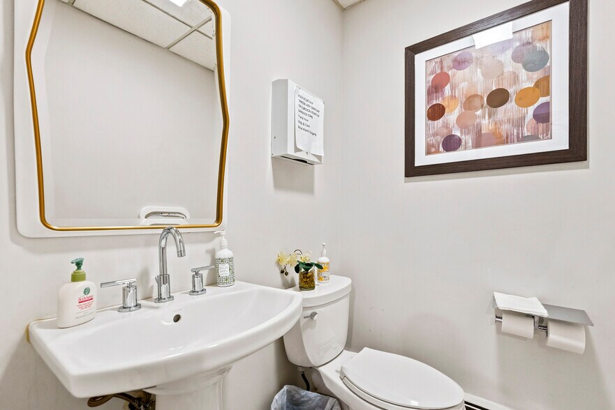 More Photos Of 89 Valley Rd, Montclair Medical For Sale