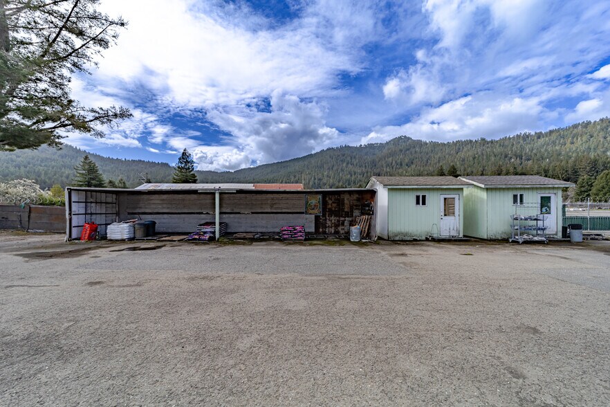 More Photos Of 55 Myers Ave, Myers Flat Manufacturing For Sale
