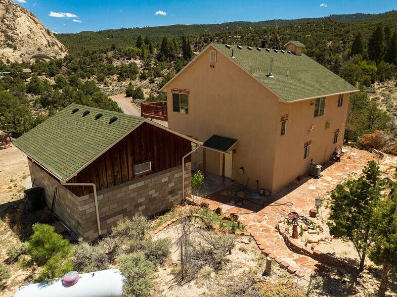 More Photos Of 897 E Cocks Comb Dr, Teasdale Land For Sale