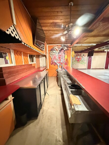More Photos Of 8401 Andrews Hwy, Odessa General Retail For Sale