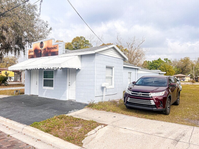 More Photos Of 1110 E Laura St, Plant City Funeral Home For Sale