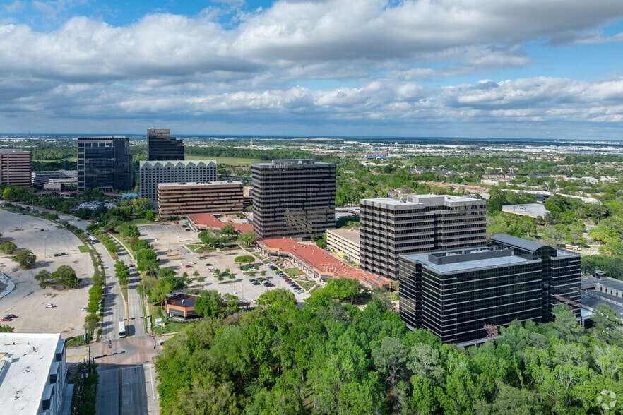 More Photos Of 222 Benmar Dr, Houston Office For Sale