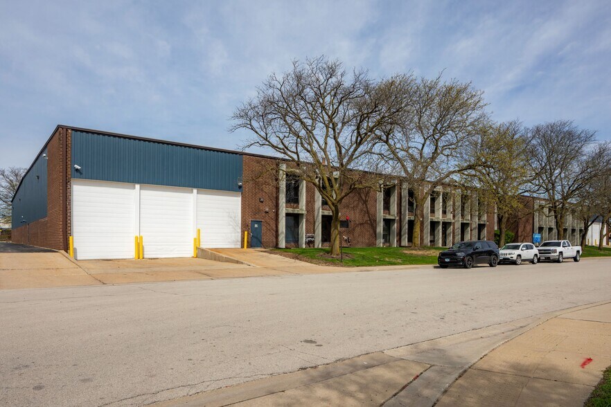 Primary Photo Of 770-780 Arthur Ave, Elk Grove Village Warehouse For Lease