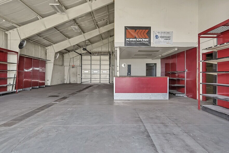 More Photos Of 10640 Lancaster Rd, Hebron Unknown For Lease