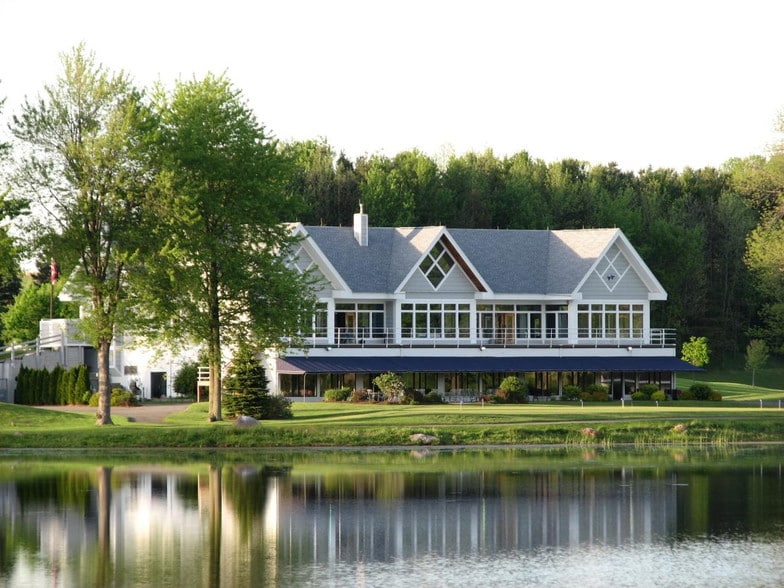 Primary Photo Of 1 Country Club Dr, Macedon Golf Course Driving Range For Sale