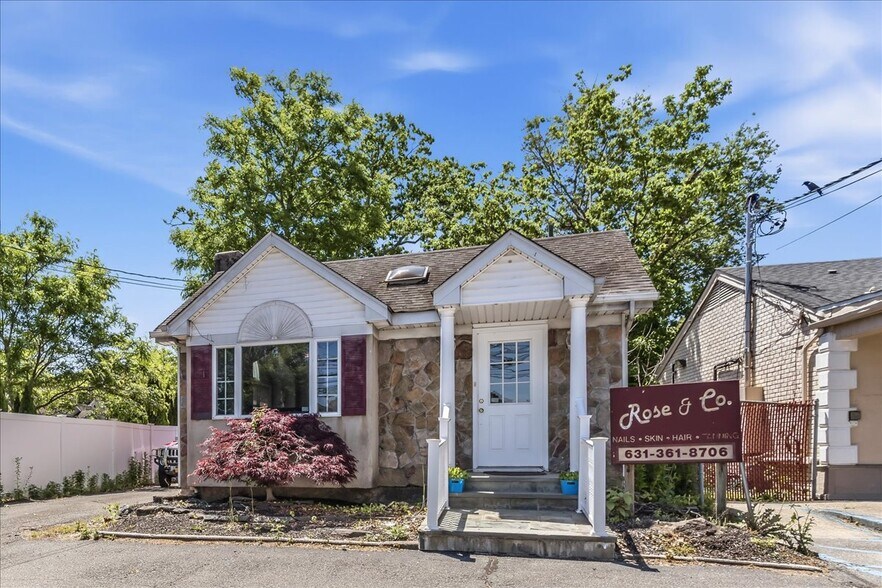 More Photos Of 774 Townline Rd, Hauppauge Research And Development For Sale