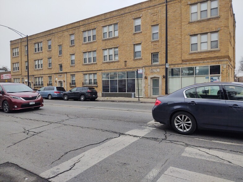 More Photos Of 2101-2107 N Pulaski Rd, Chicago Apartments For Lease
