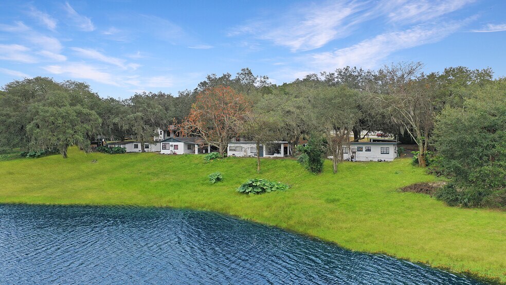 More Photos Of 8105 W Colonial Dr, Orlando Apartments For Sale