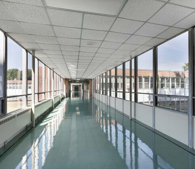 More Photos Of 320 E Ripa Ave, Lemay Schools For Sale