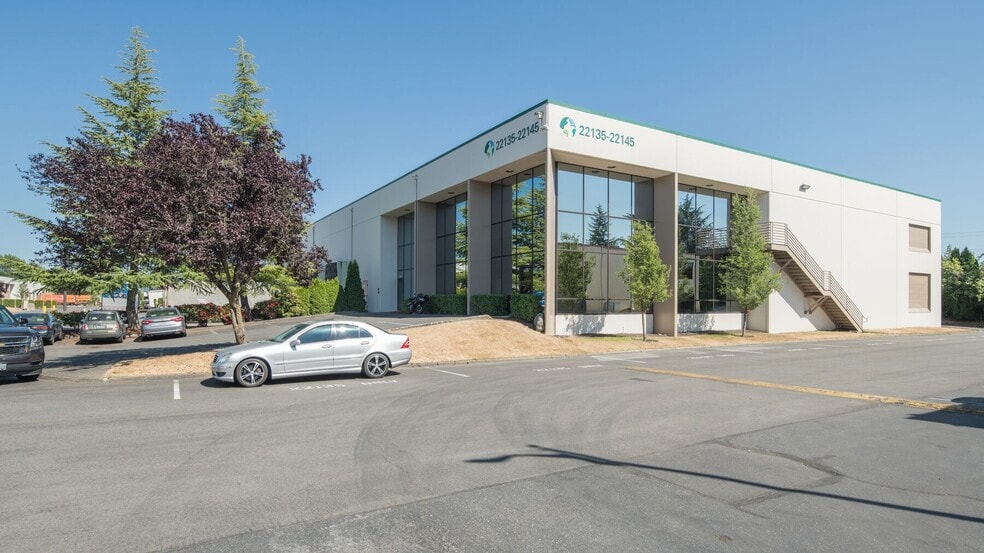 More Photos Of 22135-22145 68th Ave S, Kent Warehouse For Lease