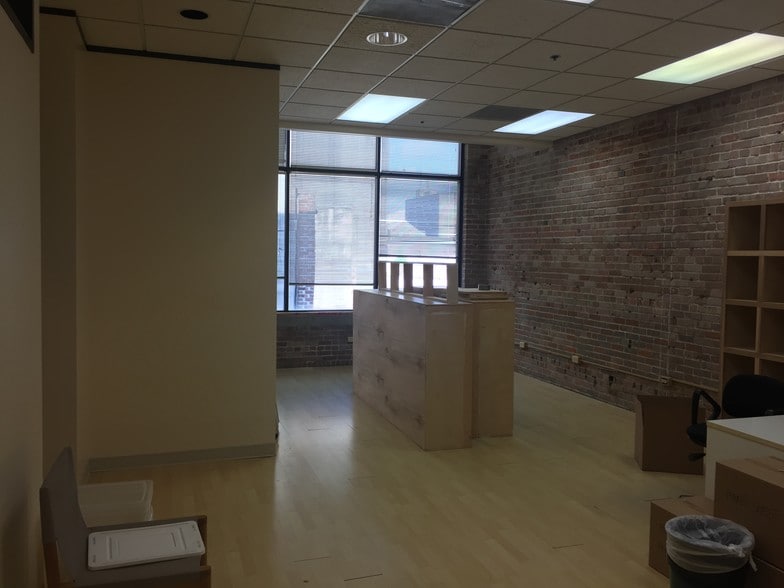 More Photos Of 829-839 St Charles Ave, New Orleans Office For Lease