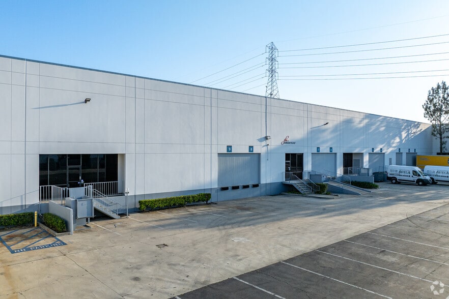 More Photos Of 5981-5999 Malburg Way, Vernon Warehouse For Lease